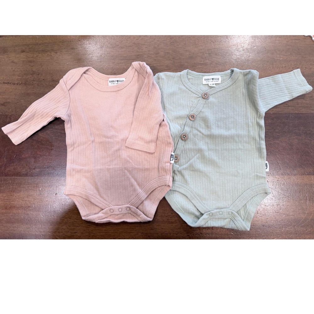 Rabbit + Bear Ribbed Long Sleeve Bodysuit Set Pink Sage Green 0-3M 2pc